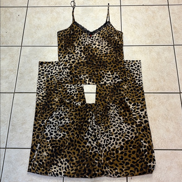 American Vintage Other - Vintage 90s/Y2K NWT Leopard Print Semi-Sheer Lace Cami and Pajama Pants Set❤️